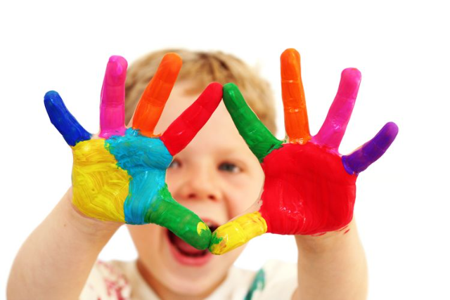 Manfaat Belajar Warna dan Cara Mengenalkan Warna Pada Anak